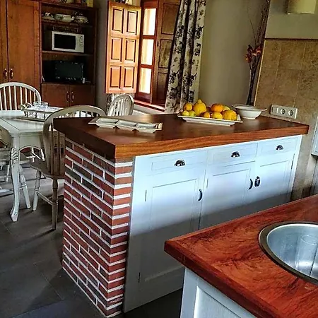 Inn Trisileja En *