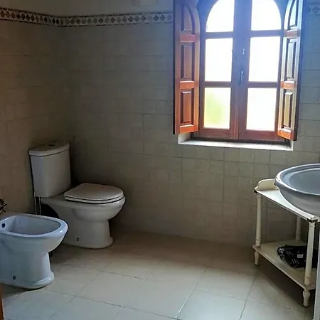 Inn Trisileja En *