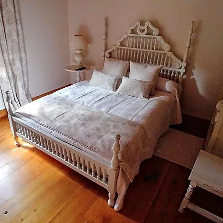 Inn Trisileja En *